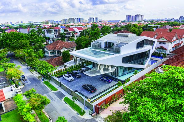 Book cover of Mercurio Design Lab: Italian Design in Asia, featuring a luxury residential building 'Villa Vento', with a swimming pool. Published by Images Publishing.