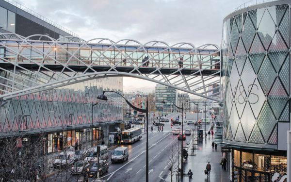 Book cover of Valode & Pistre, Complete Works: 1980 to Present. Published by Images Publishing.